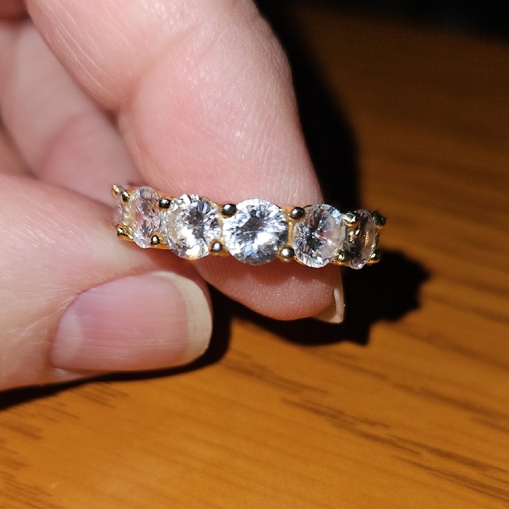 Elegant Gold and Silver Women's Ring